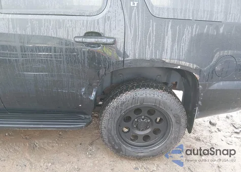 2013 Chevrolet Tahoe Lt z USA, uszkodzony, nr VIN 1GNSKBE04DR321488